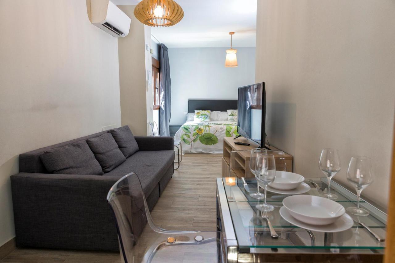 Apartamentos Onnight Màlaga Exteriér fotografie